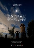 Zázrak ve stínu Měsíce – plakát filmu